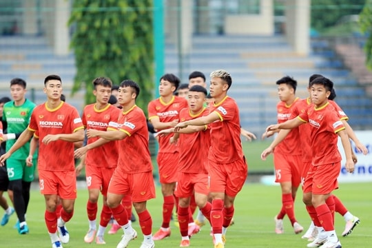 Hai đội tuyển bóng đá Việt Nam được đặc cách dự ASIAD 20
