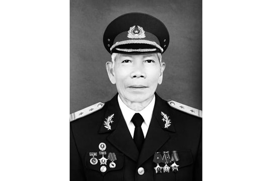 Anh hùng Lực lượng vũ trang Nhân dân người Pa Cô Hồ Đức Vai từ trần