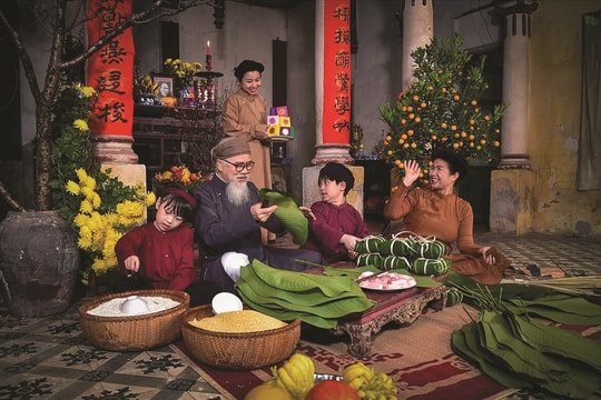 Giữ hồn Tết Việt giữa muôn sắc lễ hội năm châu
