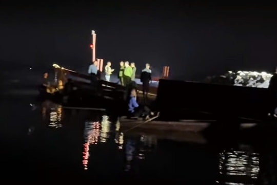 Tai nạn tàu chở khách trên hồ Thác Bà, 6 người mất tích
