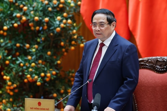 Thủ tướng: Bảo đảm tiếp cận bình đẳng các dịch vụ tài chính ngân hàng, không để ai bị bỏ lại phía sau
