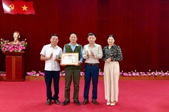Tặng Huân chương Dũng cảm cho người cứu sống 6 nạn nhân vụ tai nạn trên hồ Thác Bà