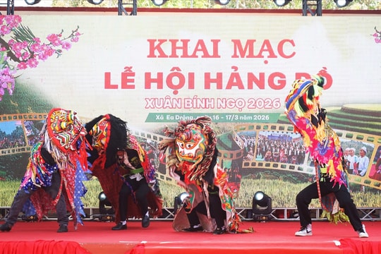 Lên Tây Nguyên vui hội Hảng Pồ