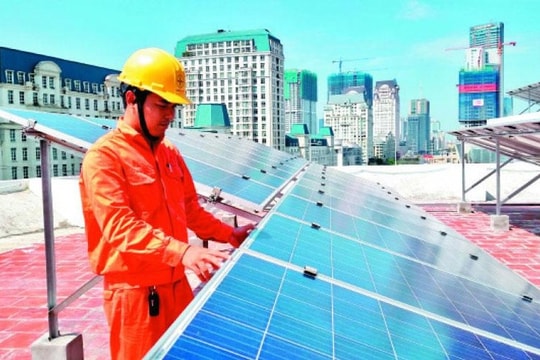 Tăng cường thực hiện tiết kiệm năng lượng, thúc đẩy chuyển dịch năng lượng và phát triển giao thông điện