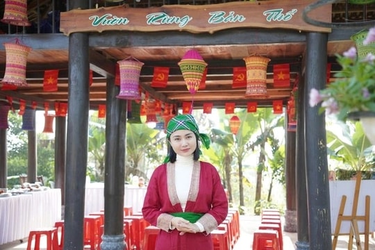 Cô gái dân tộc Thổ rời phố thị lập nghiệp tại quê hương nay trở thành đại biểu Quốc hội