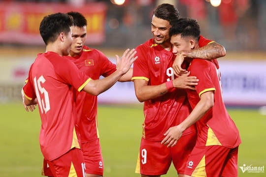Tuyển Việt Nam “hủy diệt” Bangladesh 3 - 0 tại Hàng Đẫy, sẵn sàng đấu Malaysia