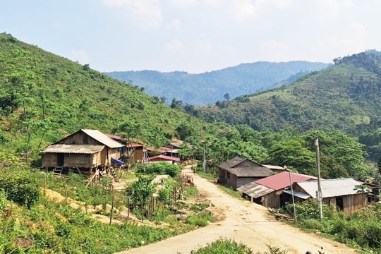 Bản người Chứt ở vùng biên Quảng Trị không còn xa xôi cách trở