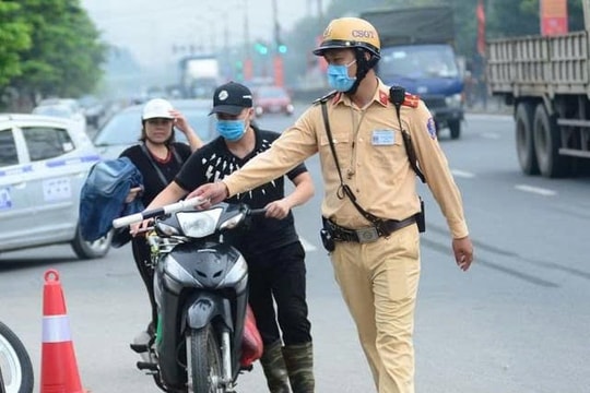 Từ ngày 1/4, người dân có thể gửi phản ánh vi phạm giao thông qua VneID