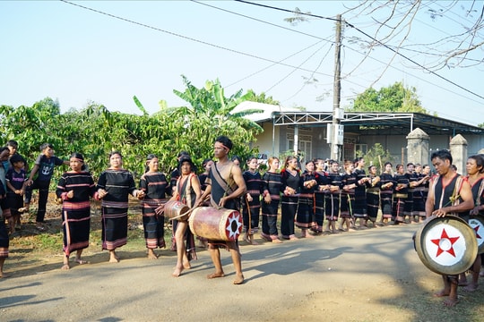 Phục dựng Lễ "Mừng chiến thắng" của đồng bào Gia Rai