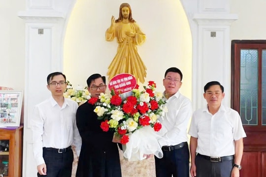 Lãnh đạo Sở Dân tộc và Tôn giáo tỉnh Quảng Ninh thăm, tặng quà chức sắc Công giáo, Tin lành dịp Phục sinh 2026