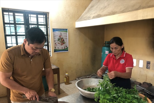 Lào Cai: Tăng cường quản lý ATTP tại các bếp ăn tập thể, trường học