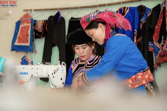 Theo dấu chân người Cơ Lao đỏ trên dải Tây Côn Lĩnh: Huyền ảo những gam màu văn hóa (Kỳ 2)