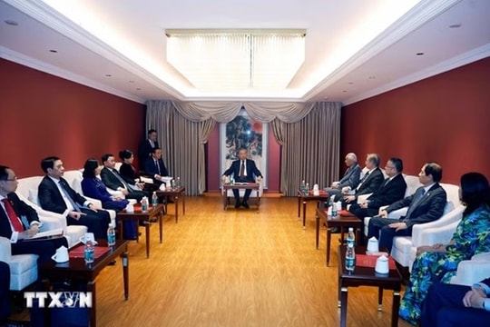 Tổng Bí thư, Chủ tịch nước Tô Lâm gặp mặt thân nhân các tướng lĩnh, chuyên gia, nhân sĩ hữu nghị Việt Nam - Trung Quốc