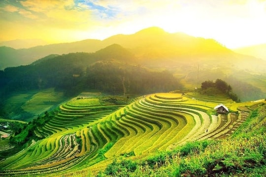 Dự báo thời tiết dịp lễ 30/4 – 1/5: Mưa dông kéo dài, có ảnh hưởng đến kế hoạch du lịch?