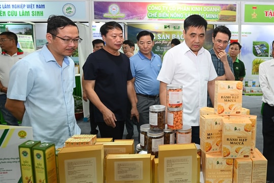 Lai Châu cần gắn phát triển nông nghiệp xanh với nâng cao đời sống đồng bào DTTS