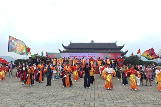 Liên hoan Yosakoi 2026 thổi bùng không khí lễ hội tại Ninh Bình