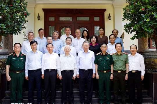Tổng Bí thư, Chủ tịch nước thăm các nguyên lãnh đạo Đảng, Nhà nước