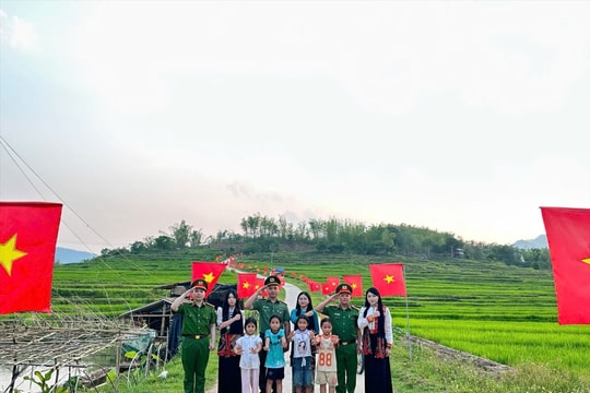 “Đường cờ Tổ quốc” - Dấu ấn sức trẻ lan tỏa niềm tự hào nơi vùng biên xứ Thanh