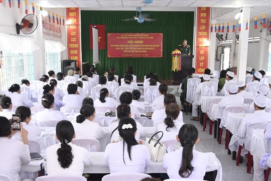 An Giang: 200 chức sắc, chức việc được bồi dưỡng kiến thức quốc phòng và an ninh