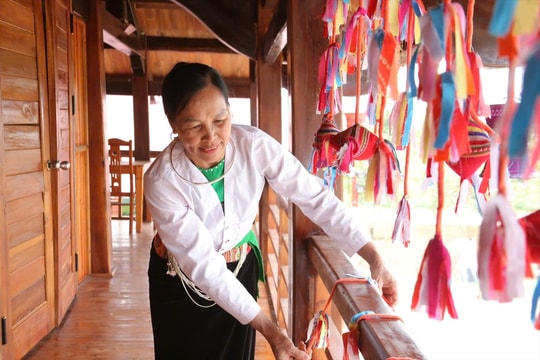 Câu Ví, câu Rang trên đôi môi người "giữ lửa"