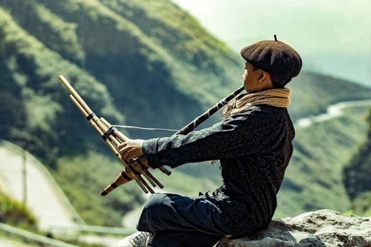 Khèn Mông - "Tiếng lòng" của đồng bào