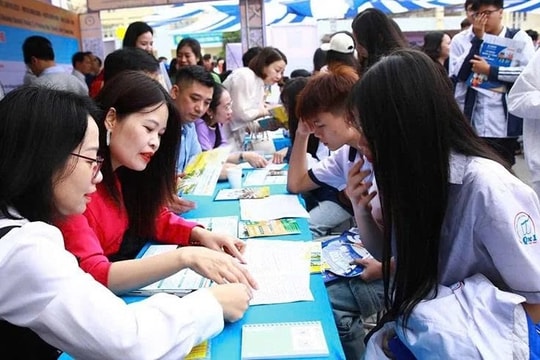 Học sinh vùng khó khăn băn khoăn trước thềm kỳ thi chuyển cấp