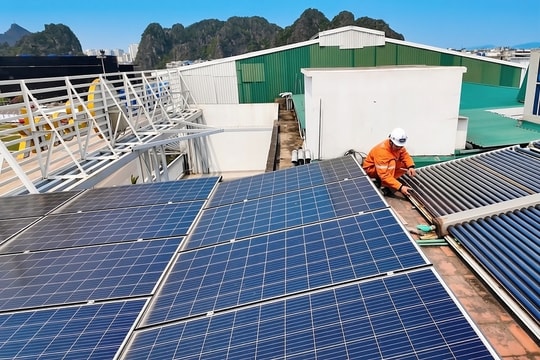 Lai Châu hỗ trợ hệ thống điện mặt trời cho hộ DTTS, hộ nghèo