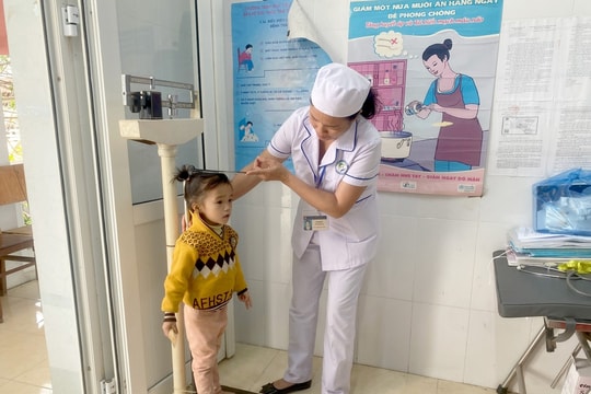 Tỷ lệ suy dinh dưỡng trẻ em vùng DTTS ở Lai Châu giảm 5%