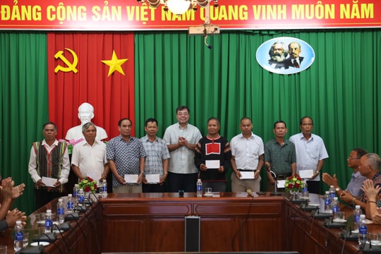 Vụ Tuyên truyền công tác dân tộc, tôn giáo gặp mặt đoàn đại biểu Người có uy tín tỉnh Gia Lai