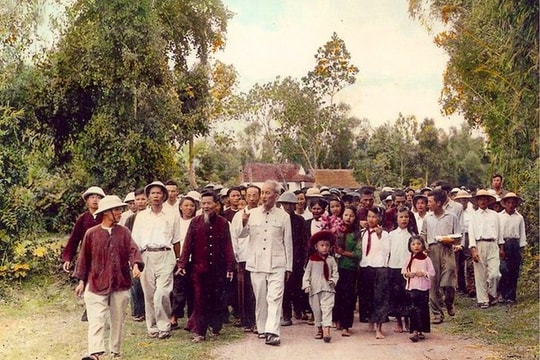 Từ Làng Sen đến khát vọng cứu dân, cứu nước
