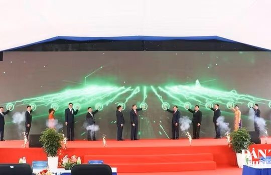 Khởi công Nhà máy nhiệt điện LNG Quỳnh Lập 2,2 tỷ USD: Mở cực tăng trưởng mới phía Bắc Nghệ An