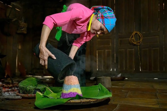 Xôi ngũ sắc - Món ăn từ bản làng đến phố thị