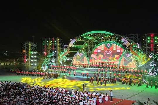 Xây dựng Ninh Bình trở thành trung tâm du lịch di sản, sinh thái, văn hóa và tôn giáo của cả nước
