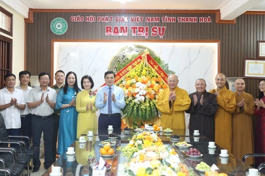 Lãnh đạo tỉnh Thanh Hóa chúc mừng Đại lễ Phật đản