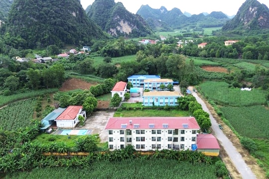 Kiện toàn Ban Chỉ đạo xây dựng trường học cho các xã biên giới