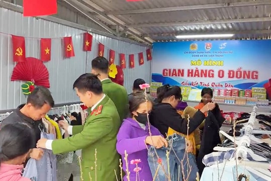 “Gian hàng 0 đồng”- Lan tỏa yêu thương, kết nối chuyển đổi số của công an xã