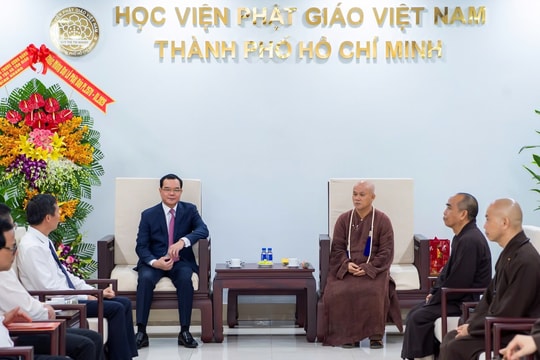 Bộ trưởng Nguyễn Đình Khang mong Phật giáo tiếp tục đồng hành cùng dân tộc