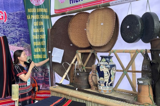 Ngày hội khoe "báu vật" của người Bhnong