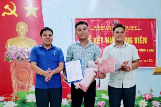 Quảng Trị quan tâm phát triển đảng viên người dân tộc thiểu số