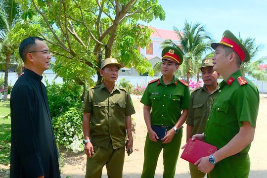 Phát huy vai trò chức sắc tôn giáo trong bảo đảm an ninh trật tự