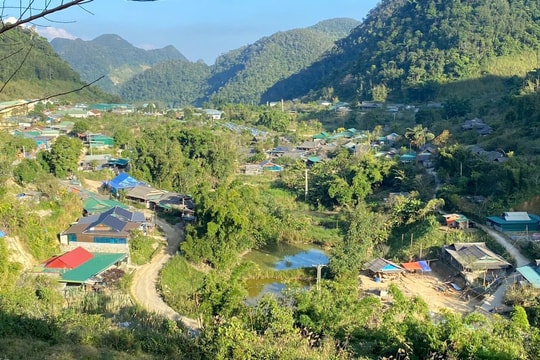 Chi bộ vùng cao loay hoay tìm người kế cận