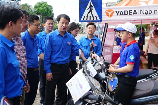 Đồng hành cùng sĩ tử vùng cao trong kỳ thi "2 trong 1"