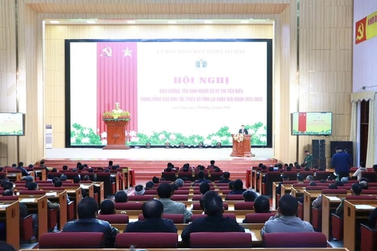 Lai Châu: Tôn vinh các trưởng bản, Người có uy tín trong đồng bào DTTS