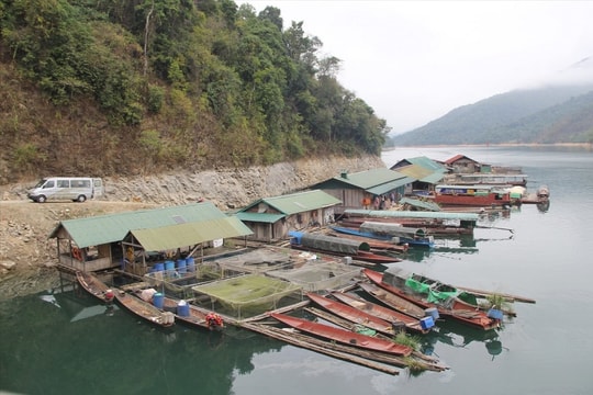 Lòng hồ thủy điện ở xứ Nghệ, dư địa phát triển lĩnh vực kinh tế mới