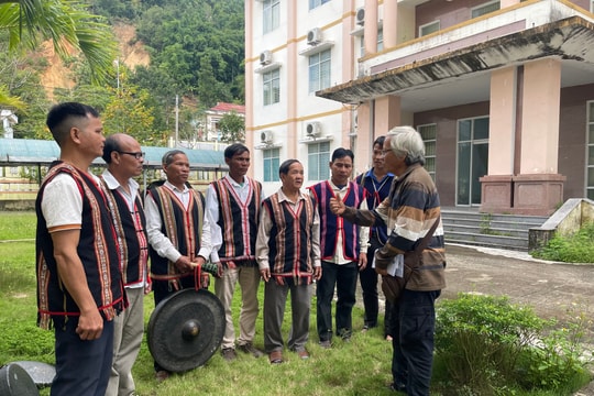 Chuyện về những người làm báo cho đồng bào DTTS