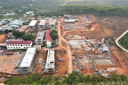 Quảng Ngãi: Đại công trường 45 ngày đêm, quyết “về đích” 4 trường học biên giới