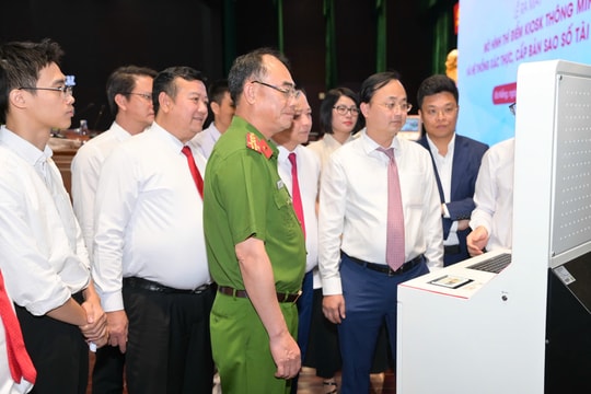 Kiosk thông minh: Bước tiến mới trong cải cách hành chính tại Đà Nẵng