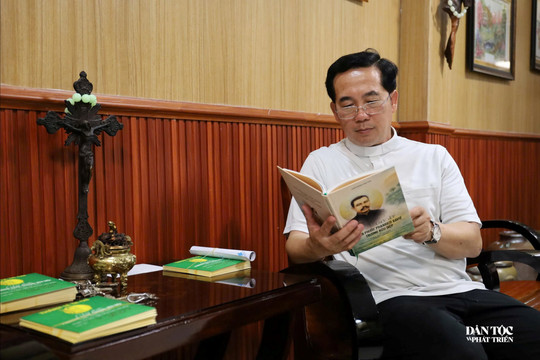Tắc Sậy và ‘bức tranh đoàn kết’ dân tộc, tôn giáo trong một lễ tuyên phong Chân phước