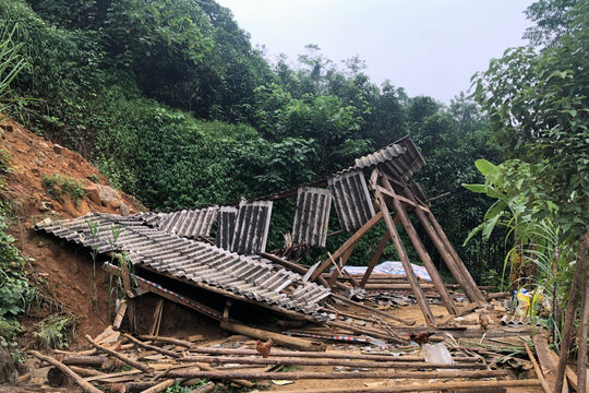 Lào Cai hỗ trợ 100 triệu đồng đối với nhà ở bị đổ, sập do thiên tai