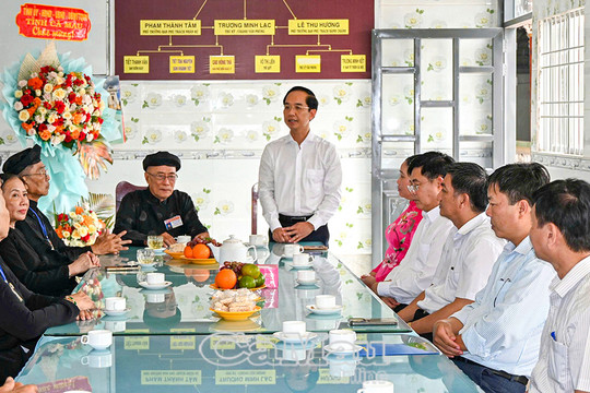 Lan tỏa tinh thần “Tốt đời, đẹp đạo” tại Đại lễ Khai đạo Phật giáo Hòa Hảo ở Cà Mau